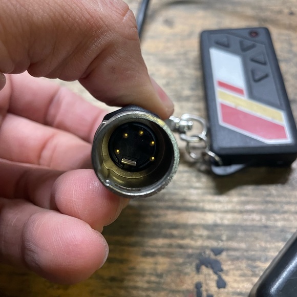 wireless remote control for party fog machines
Receiver and transmitter, - Picture 4 of 5